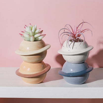 Creative Planet ceramic pot