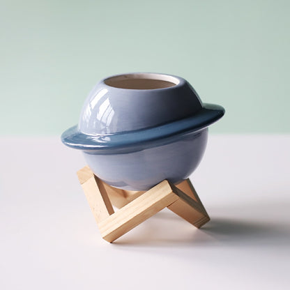 Creative Planet ceramic pot