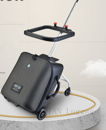 scooter-suitcase hybrid