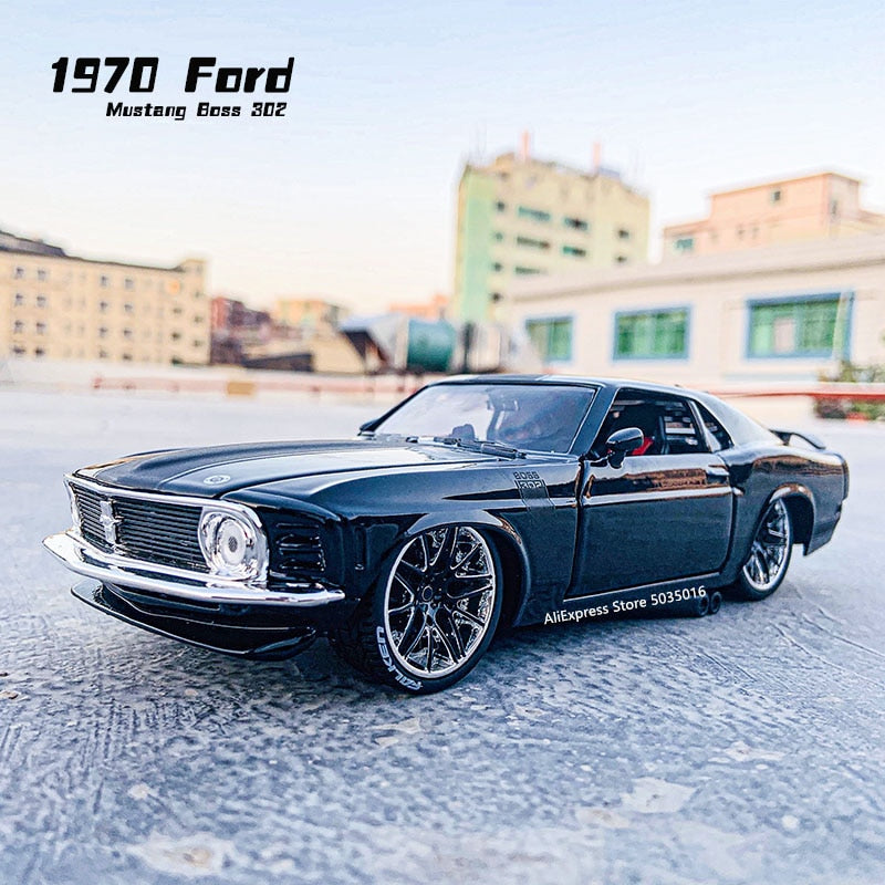 Maisto 1:24 1967 Ford