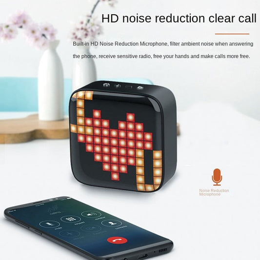 Haut-parleur Bluetooth portable Stéréo Surround Haut-parleurs Bluetooth sans fil Lecteur audio Haut-parleur avec affichage LED pixel rétro